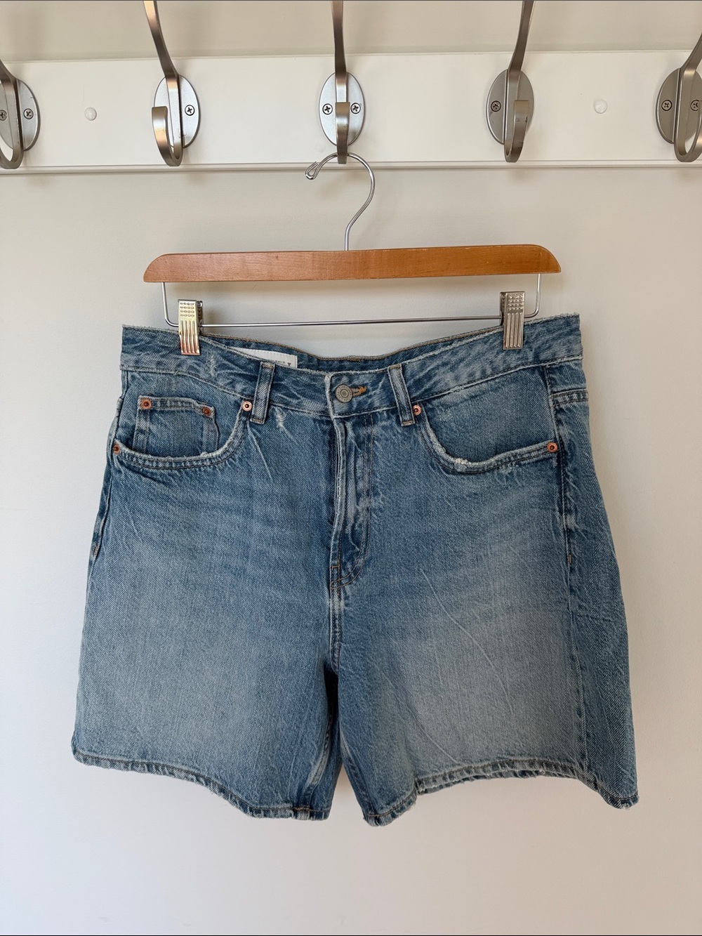 Zara Medium Blue Vintage-Style Denim Shorts